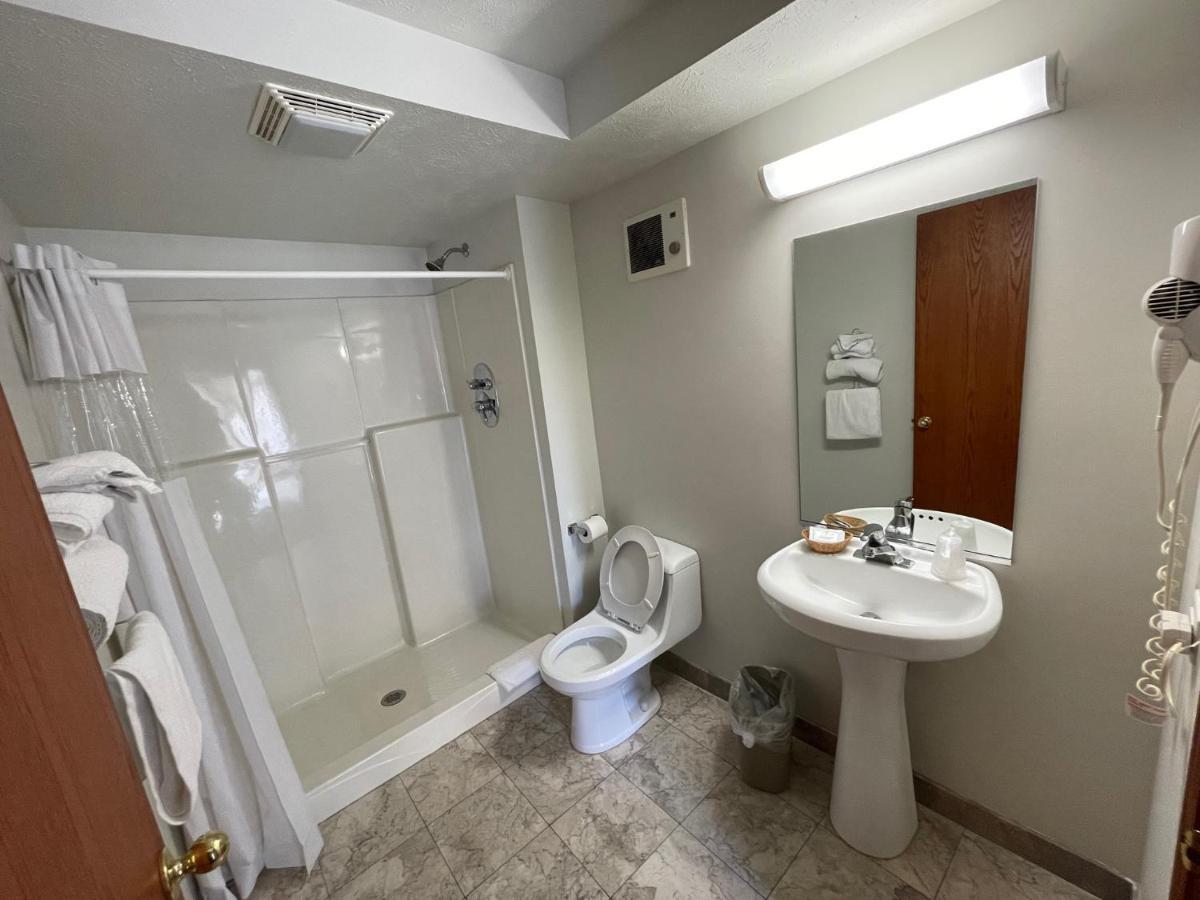 Vibe Inn - Whirlpools Suites - Lyons Ngoại thất bức ảnh